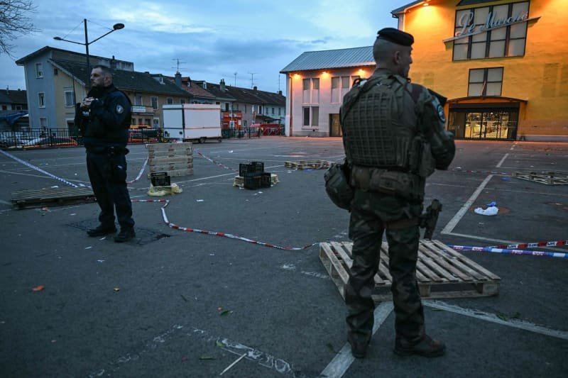 French office suspect the terrorist motive in stabiling one