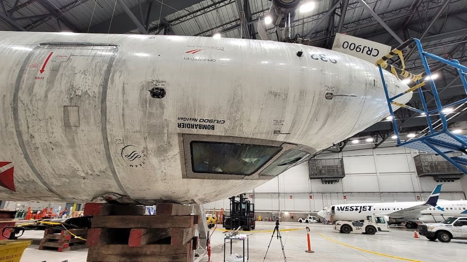 Arriad's order arrive as delta jet regional jet has landed and flipped in the Torontinary Airport, the preliminary report says