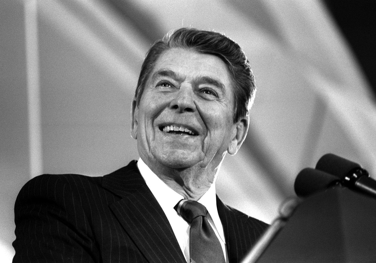 China uses the 1987 Ronald Reagan 1987 to criticize Trump's fees