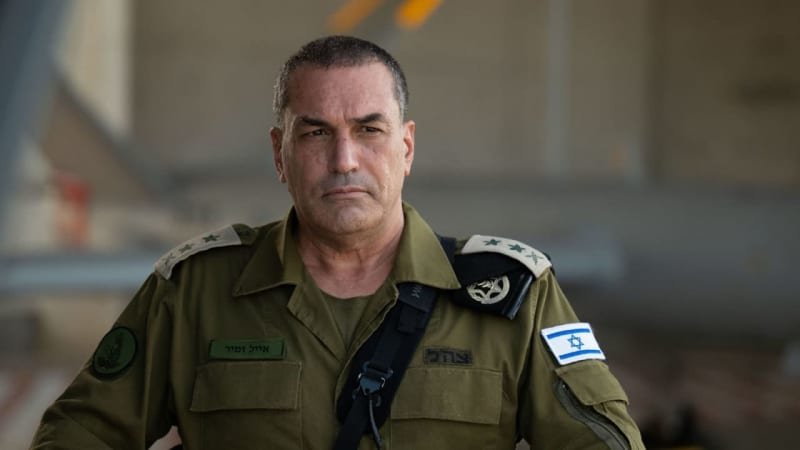 The chief of the zamir idf presents three alternatives