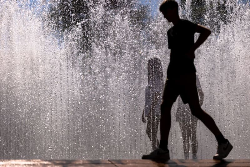 The peaks of the warms of Germany to 39.3 degrees in the Western city