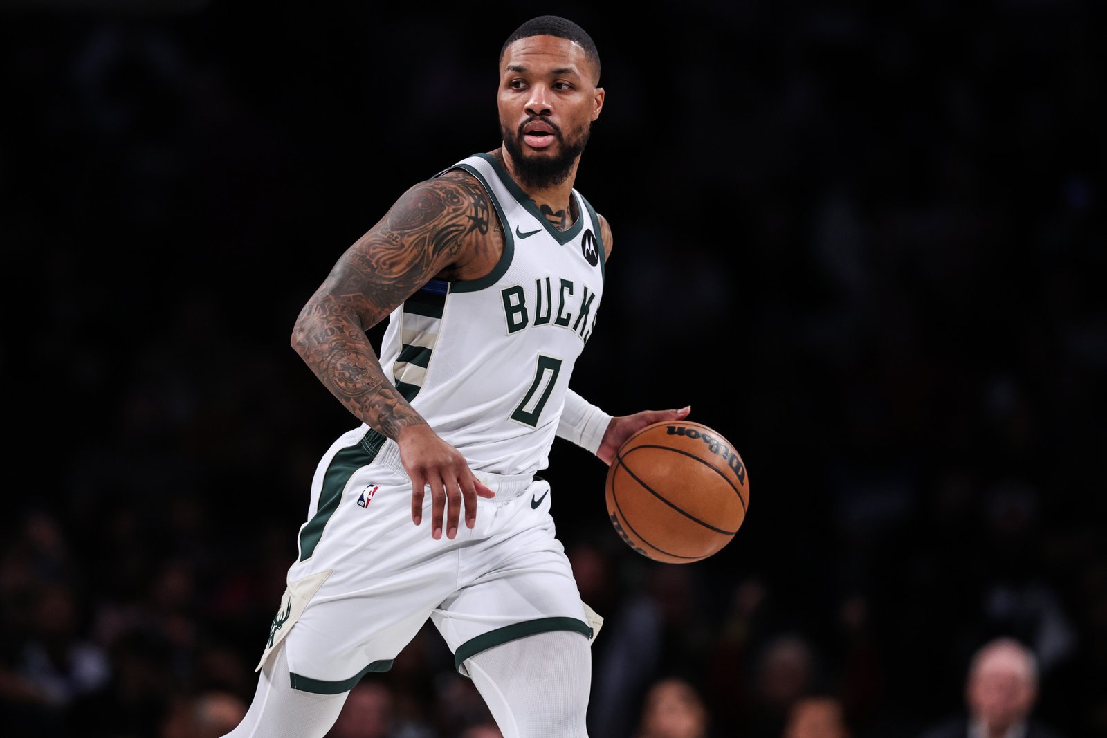 Lakers fans dumped after the last damian lillard post