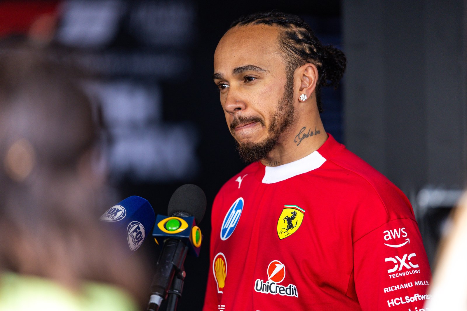 Lewis Hamilton declare the British British prince with harder Ferrari