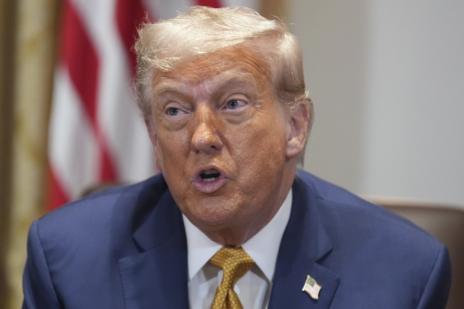 Donald Trump Sènad Mosin and Xi serious Necoming Moscow, Beijing: Audio