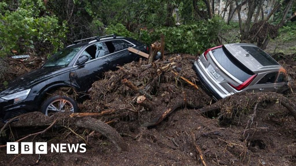Texas flooding the death of death of death to more than 100