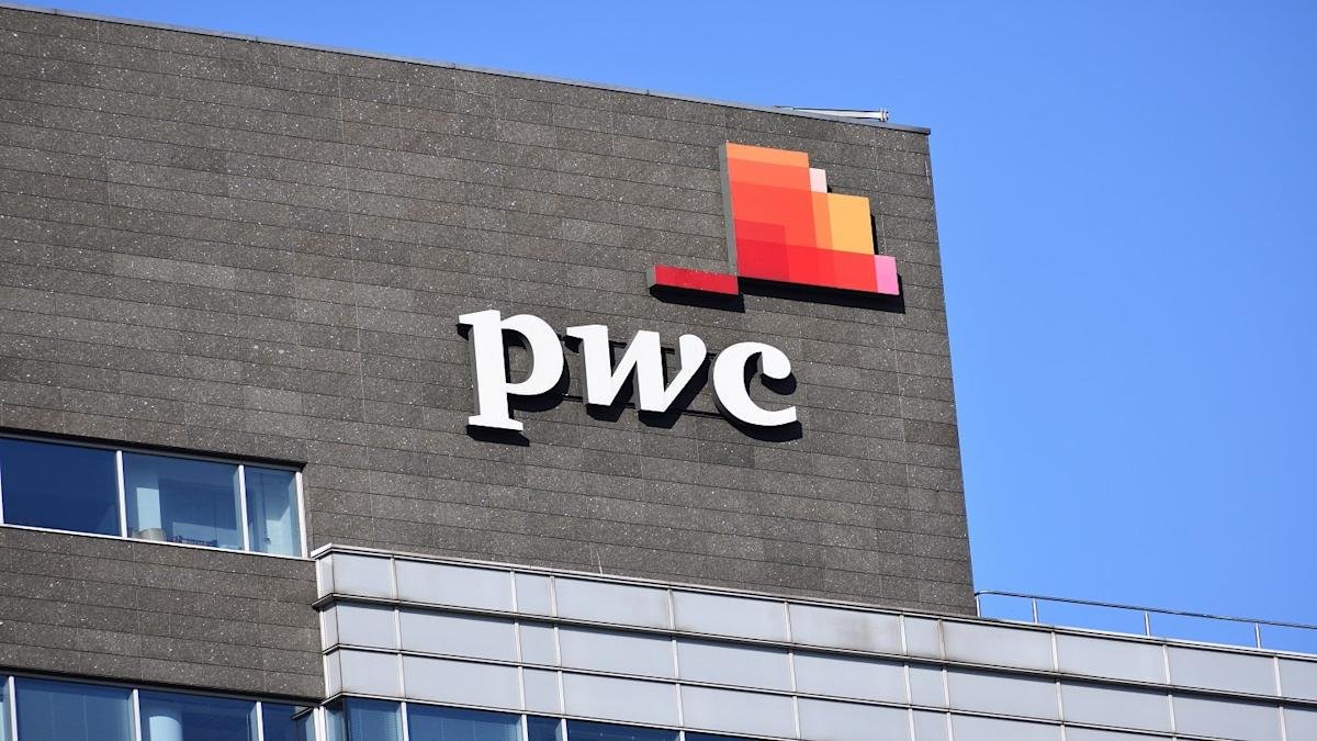 Average Riyadh's average pwc at the Najjar eligible to board Global