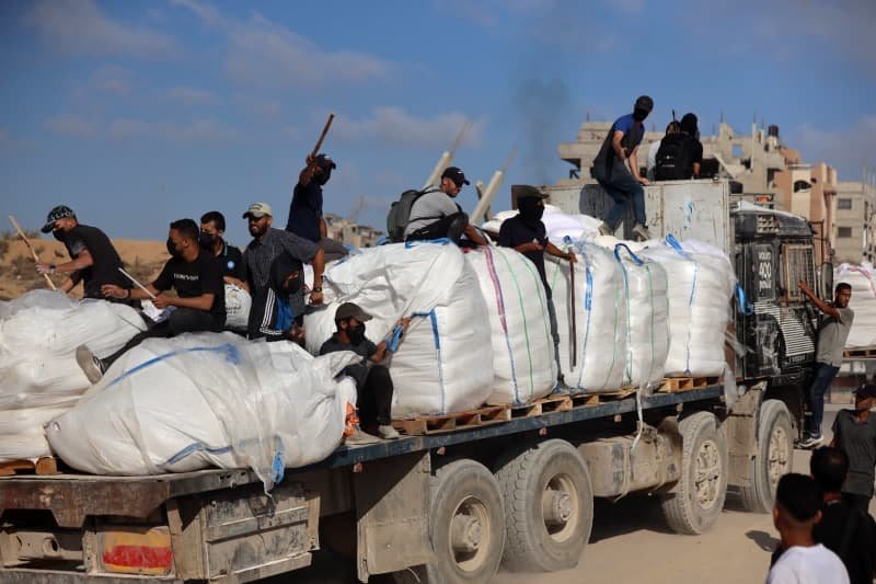 As the hamas thefft, and the black market has gaza gaza gaza gaza