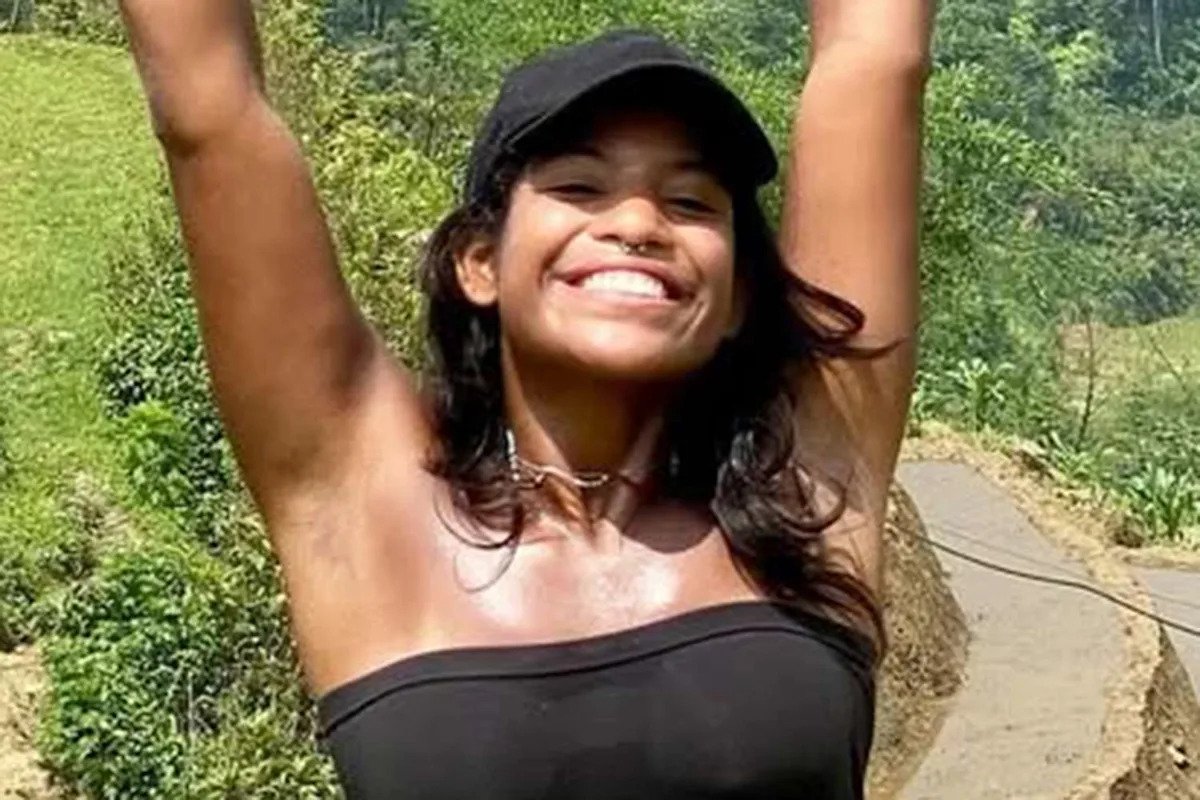The mother shares the final text from Hiker before 26 years old woman falls by the volcano