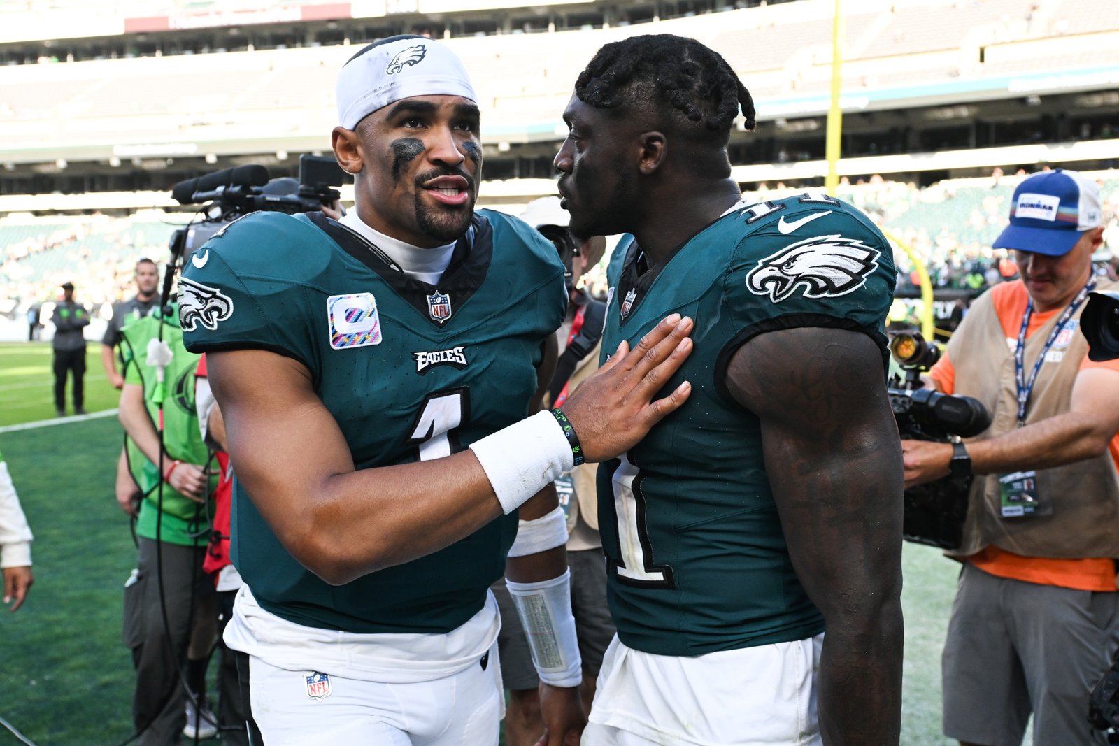 Eagles Vet reveals the truth on Jalen hurts, AJ Brown Duo