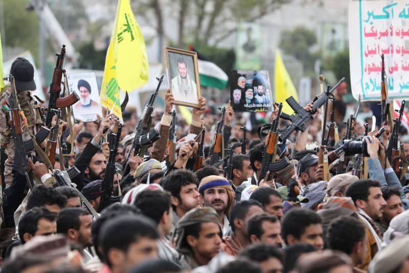Hezbollah consider they turn over some of their weapons