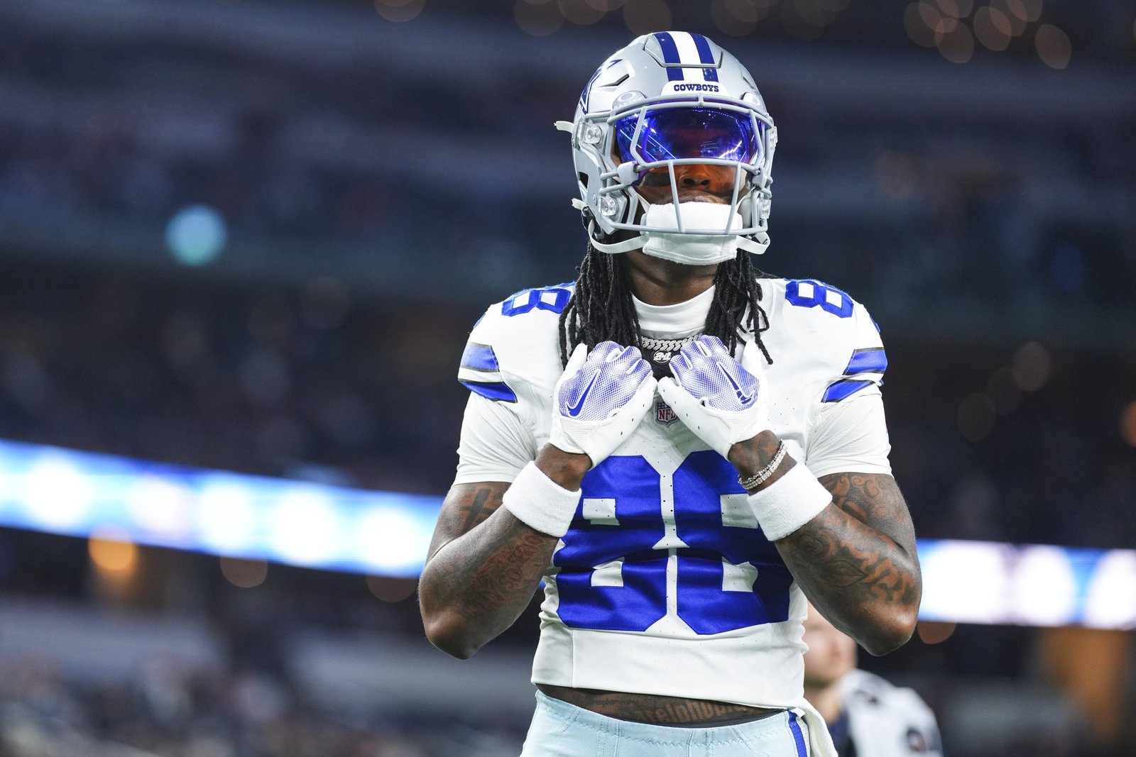 Dallas Cowboys Star UUDing utteries cooks the Fanbase of Eagles