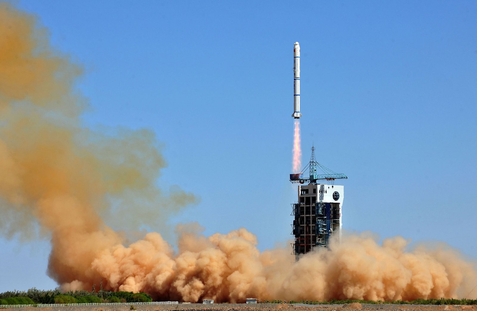 United States satellites catch the activity of China's space