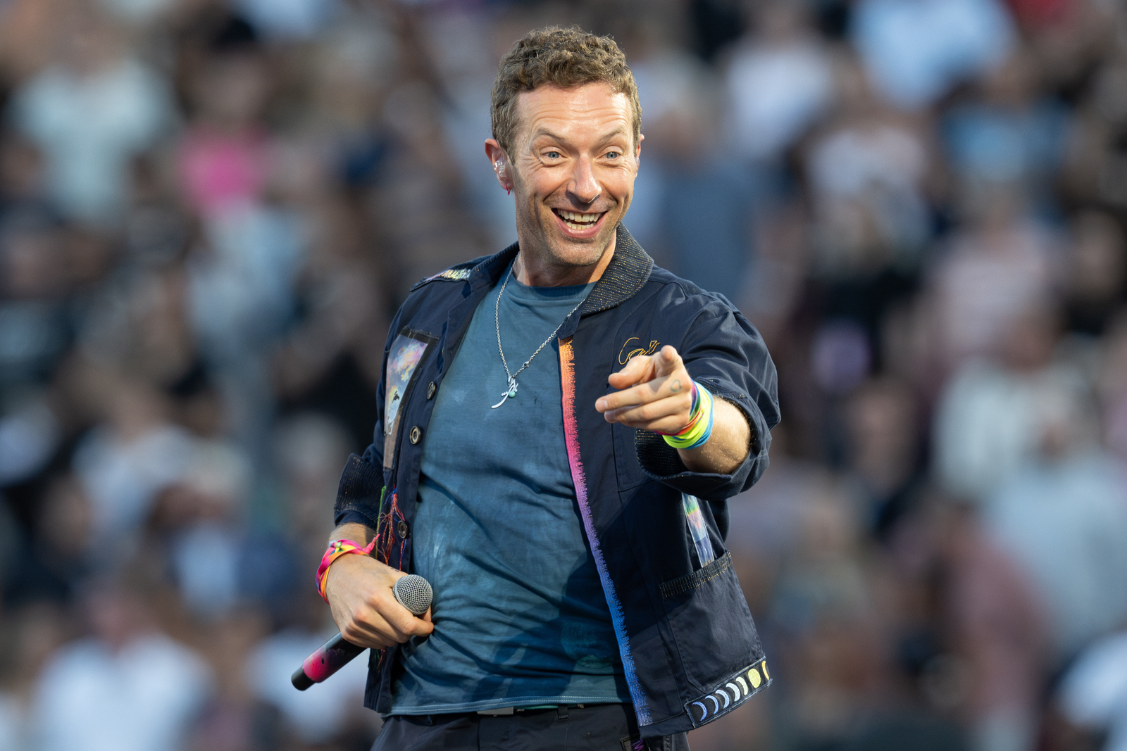 Coldplay Reactment to COO Eve Then Kissing kissing kisses