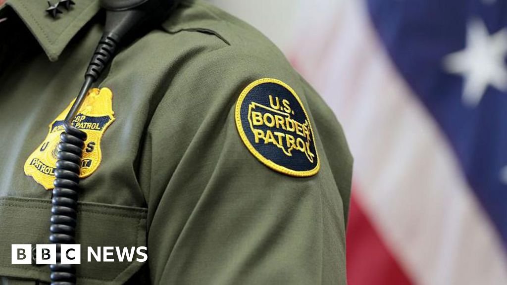 A dead, official injury in shooting the US patrol facility