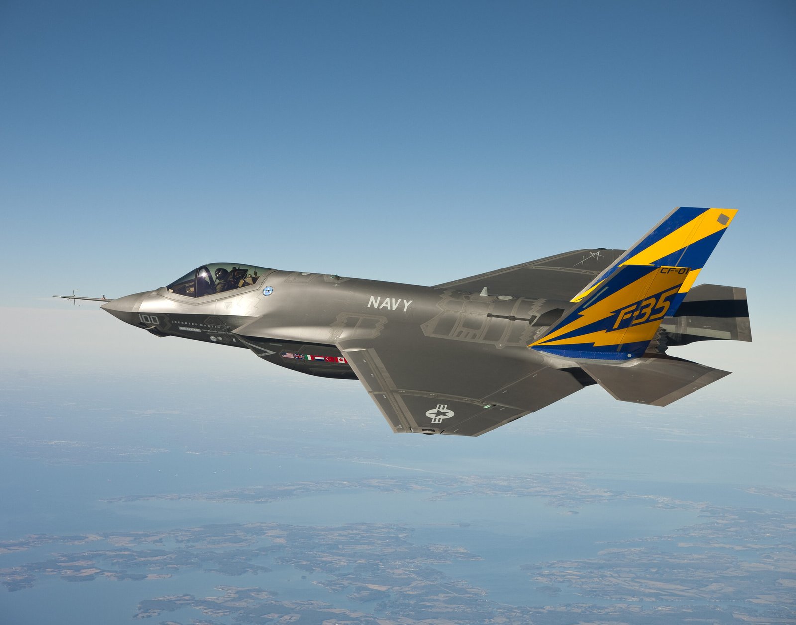 Marina f-35 jet crashes in california, safely pilingly expelled: what we know