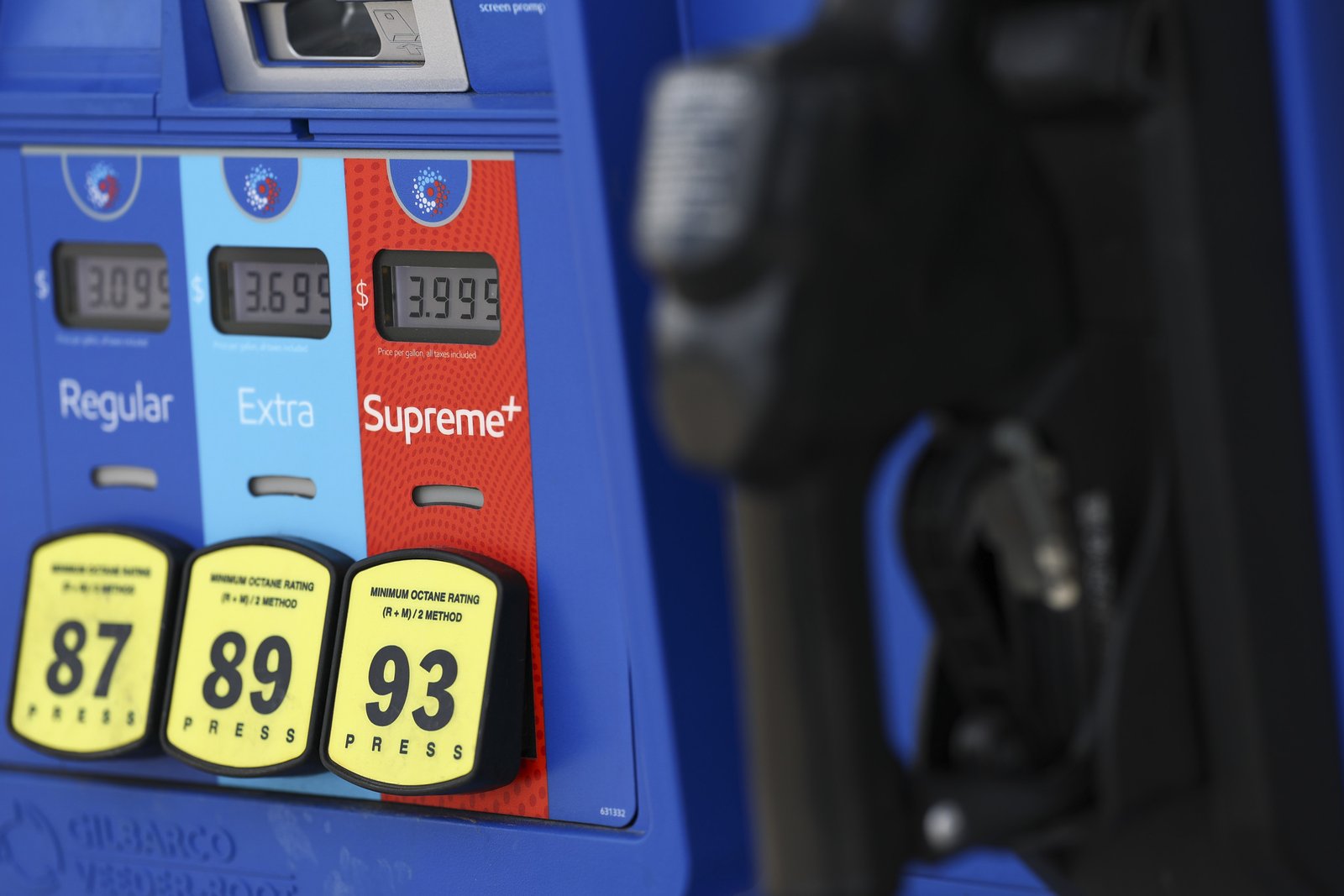 TRYING CHECKING: Are you gas pricing to four years in low as donald trumb complaints?