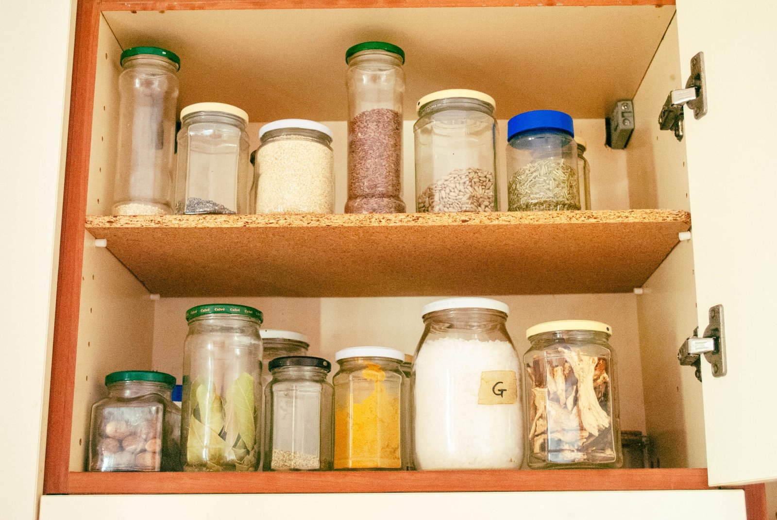 Homeowner is away for 10 days, no experience for what is transferred in the cabinet