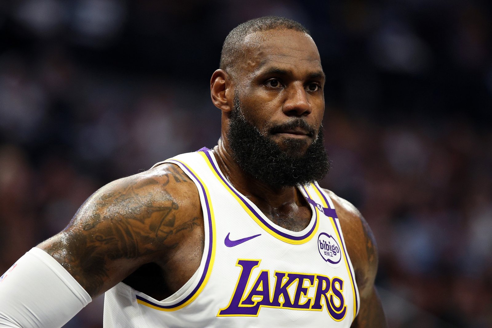 CLEAR Favorite EMERGES in potential Lebron James