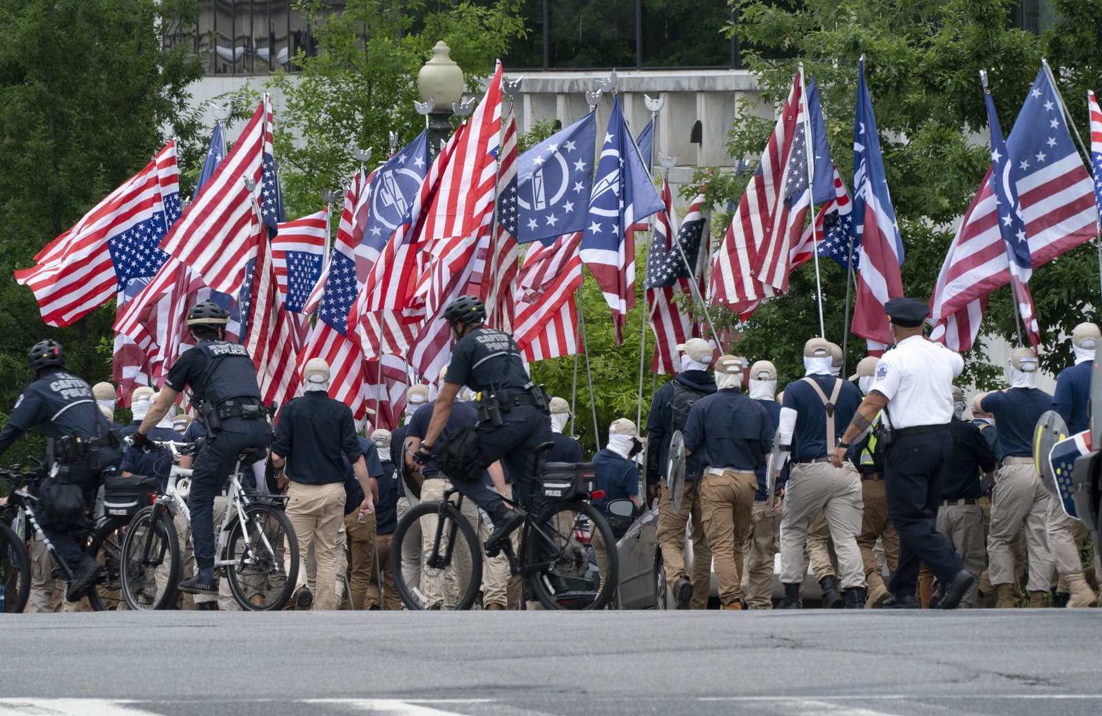 Warning issued above 'Splusion' of Neo Nazi clubs in the US