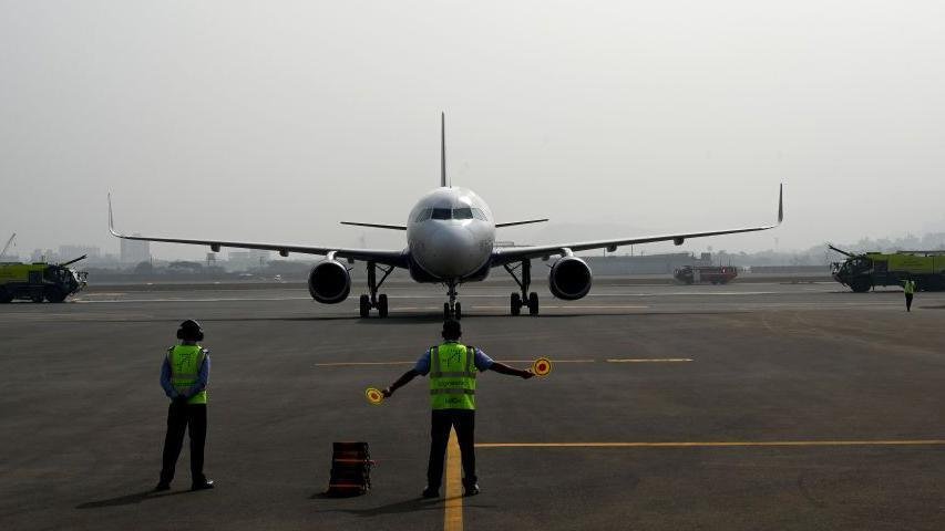Staff shadages threaten flight safety in India