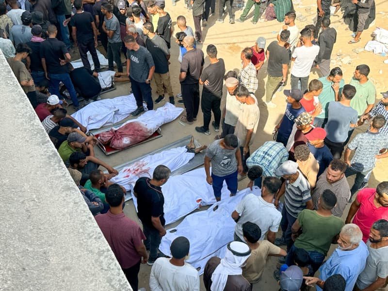 Israel warns Gaza health officers to move south front of attack