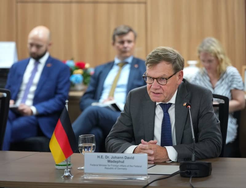 German MINISTRES Indonesia and Japan as key for business