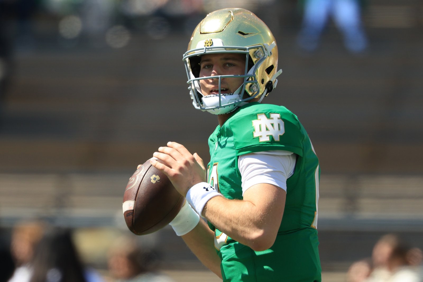 Cj car car takes a strong notice after won the job of qb notre dame