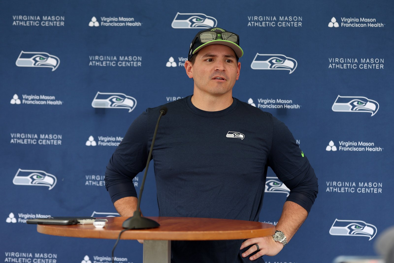 Seahawks Urged To Dump Phone HEROFT HEROFF HERO