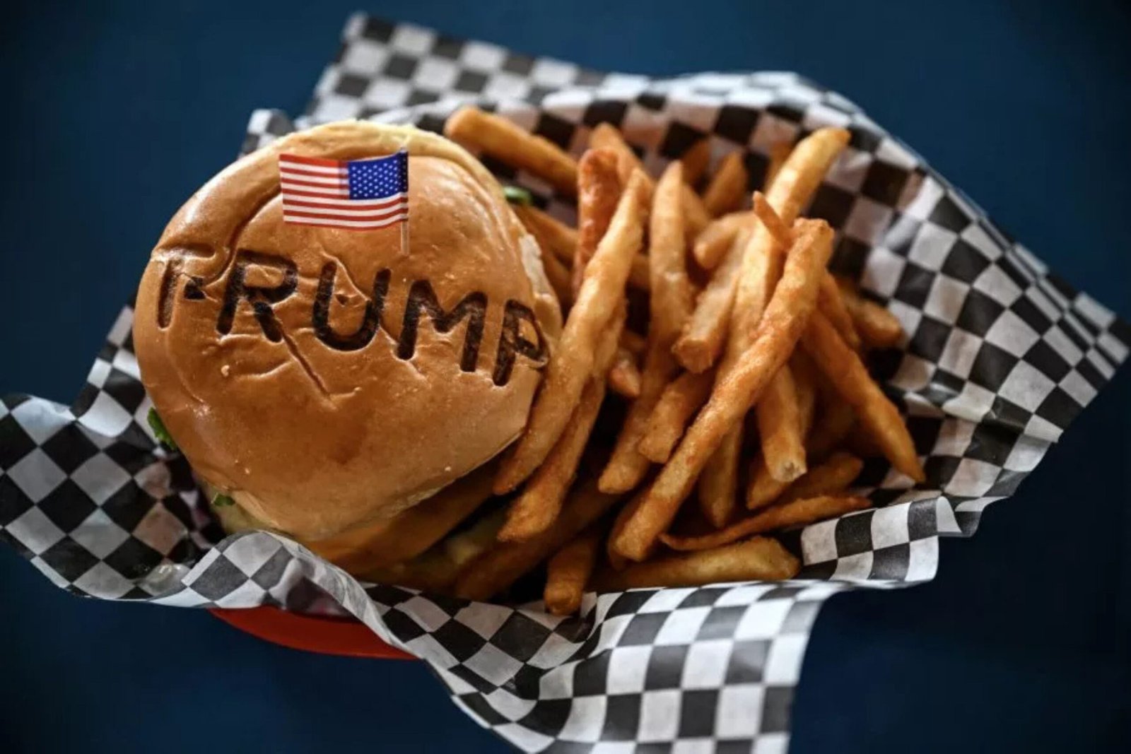 The owners' Trump Burger "Ice Details in Texas