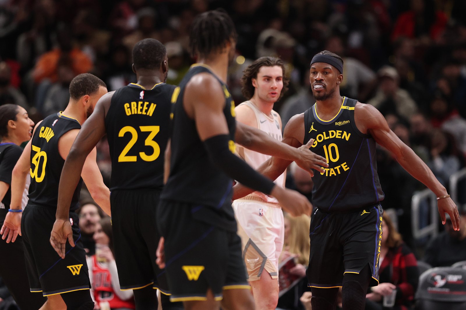 Warriors made multiple calls to Lakers on LeBron James traded